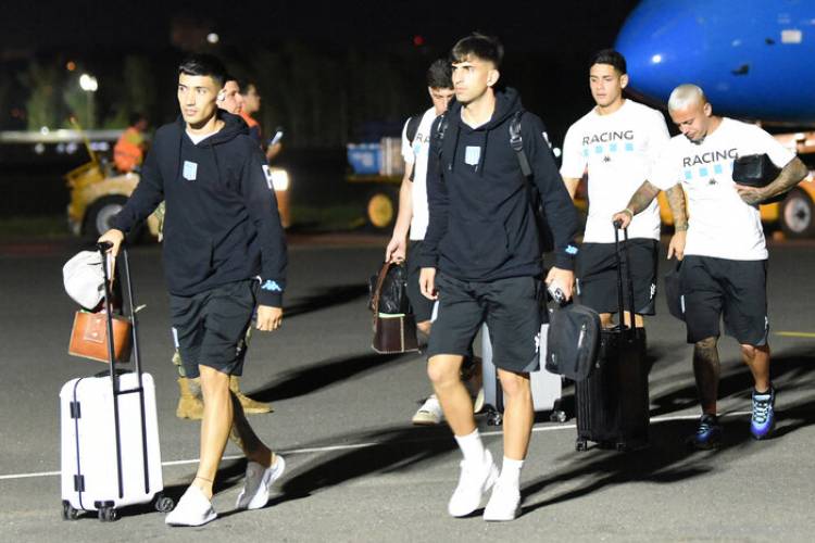 A 48 HORAS DE LA GRAN FINAL CON CRUZEIRO, RACING HIZO USO DE LA OPCIÓN POR SOSA