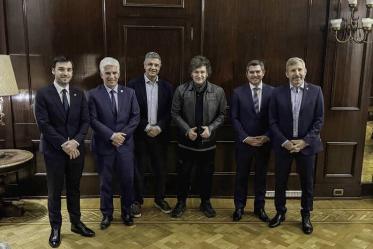 EFECTO DOMINÓ: CÓMO LA PELEA POR EL PRESUPUESTO PUEDE DERIVAR EN EL RECHAZO AL DNU DEL CANJE DE DEUDA