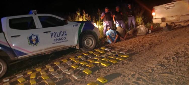 CHACO BLINDADO CONTRA EL NARCOTRÁFICO: SECUESTRAN CASI 80 KILOS DE COCAINA EN EL IMPENETRABLE