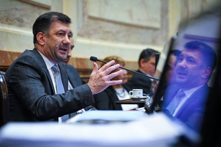 KUEIDER LE RUEGA A LA JUSTICIA QUE LE DEVUELVAN LA BANCA