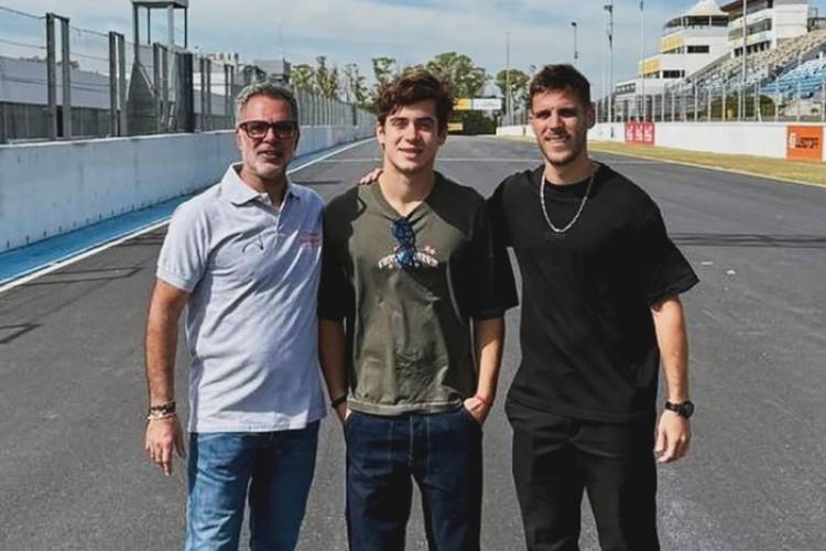 FRANCO COLAPINTO PASÓ POR EL GÁLVEZ