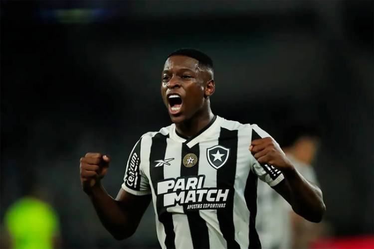 BOTAFOGO, RIVAL DE RACING EN LA RECOPA, SE SIGUE DESARMANDO