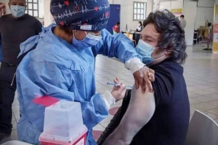 VACUNAS, FONDOS Y APOYO EN CATÁSTROFES: LAS CONSECUENCIAS QUE ENFRENTA ARGENTINA AL SALIR DE LA OMS