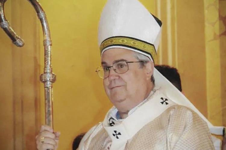 "ES TRISTE SUPONER QUE SI SOS HOMOSEXUAL SOS PEDÓFILO”