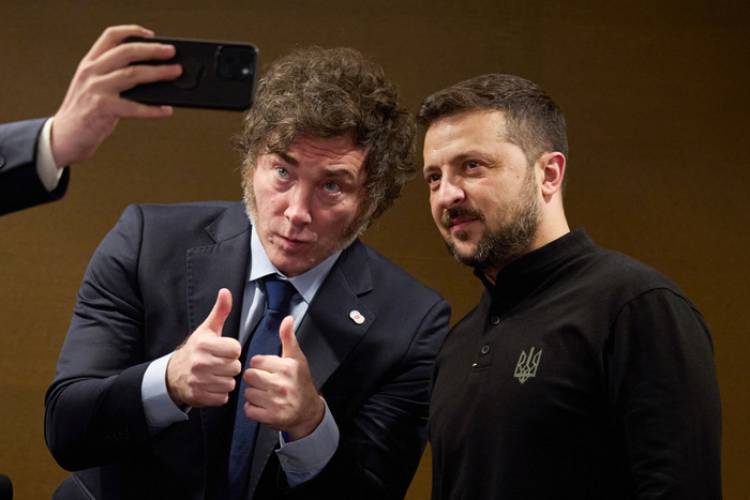 MILEI LE SOLTÓ LA MANO A ZELENSKI: SE ABSTUVO DE VOTAR EN LA ONU QUE RUSIA RETIRE SUS TROPAS DE UCRANIA