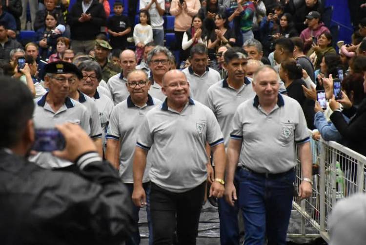 VIGILIA EN HONOR A LOS HÉROES DE MALVINAS EN VILLA ÁNGELA A 43° AÑO DE LA RECUPERACIÓN DE LAS ISLAS