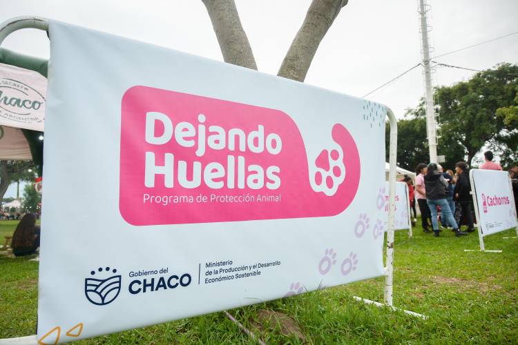 SE REALIZÓ EL PRIMER OPERATIVO DEL PROGRAMA “DEJANDO HUELLAS” EN EL PARQUE DE LA DEMOCRACIA DE RESISTENCIA