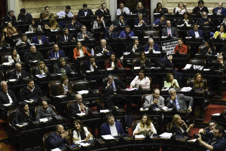 CONTRA EL AJUSTE A LAS PERSONAS JUBILADAS Y CON DISCAPACIDAD