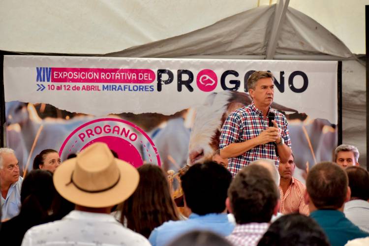 CHACO PRODUCTIVO: EN MIRAFLORES, ZDERO INAUGURÓ REFACCIONES EN EL CEDEPRO Y ACOMPAÑÓ LA XVI EXPOSICIÓN ROTATIVA DEL PROGANO