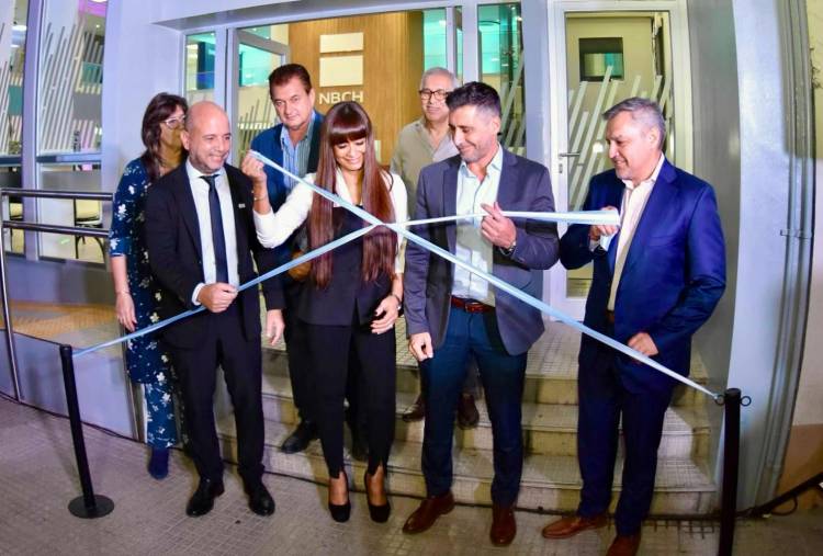 RESISTENCIA: SE INAUGURÓ ANOCHE LA REMODELACIÓN TOTAL DE LA SUCURSAL 25 DE MAYO, DEL NUEVO BANCO DEL CHACO