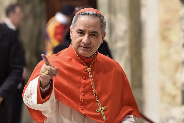 EL CARDENAL SUSPENDIDO POR FRANCISCO QUE QUIERE ENTRAR AL CÓNCLAVE