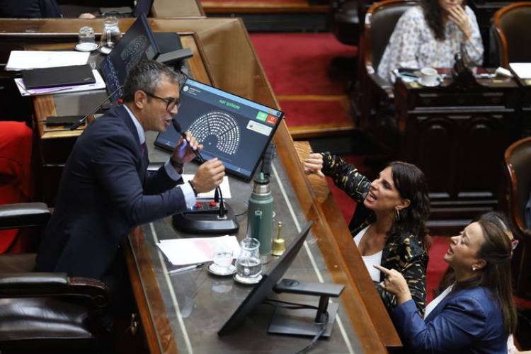 FIN DE LA TREGUA EN DIPUTADOS: UNA SEMANA CORTA PERO DE ALTO VOLTAJE