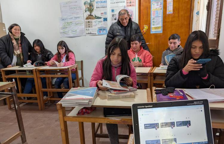 EDUCACIÓN: CONTINÚA EL ACOMPAÑAMIENTO EN TERRITORIO PARA FORTALECER A LAS ESCUELAS MEDIADAS POR TIC