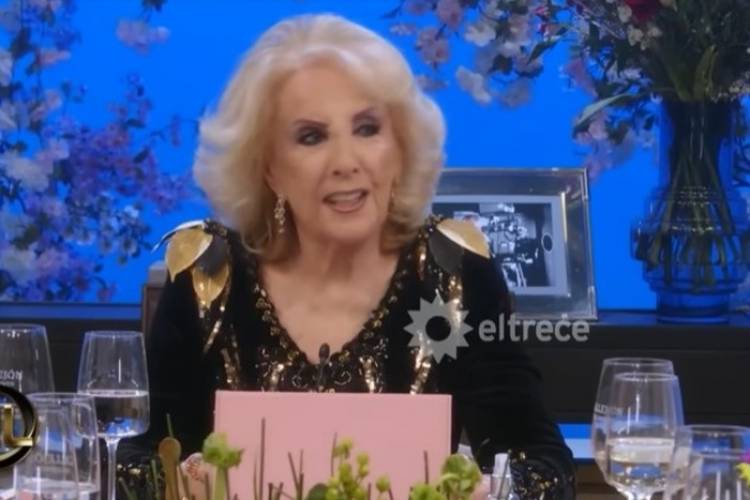 MIRTHA LEGRAND SALIÓ EN DEFENSA DE CRISTINA KIRCHNER Y CRUZÓ A PATRICIA BULLRICH