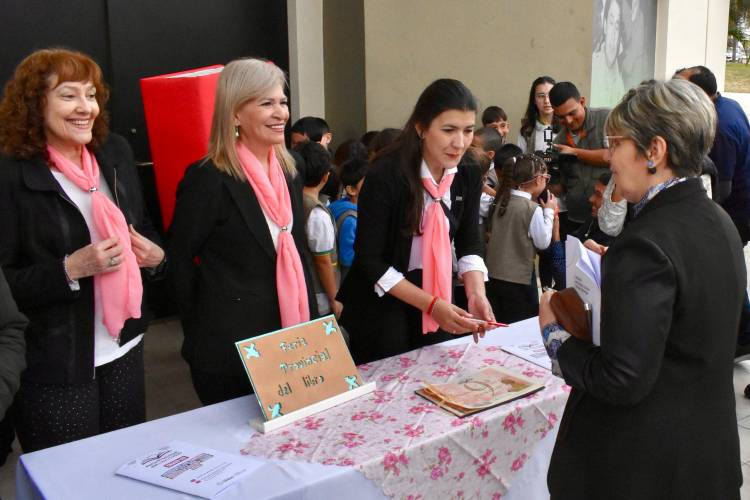 SE INICIÓ LA FERIA DEL LIBRO 2025 “CHACO LEE” EN RESISTENCIA, EN FONTANA Y EN SAN MARTÍN
