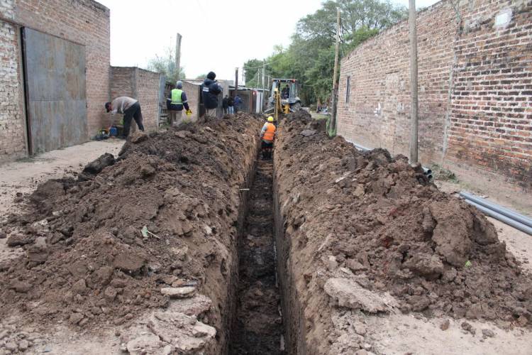 FONTANA: SAMEEP INICIÓ LA EXTENSIÓN DE RED DE AGUA POTABLE, BENEFICIANDO A MÁS DE 40 FAMILIAS DE VILLA ORO II