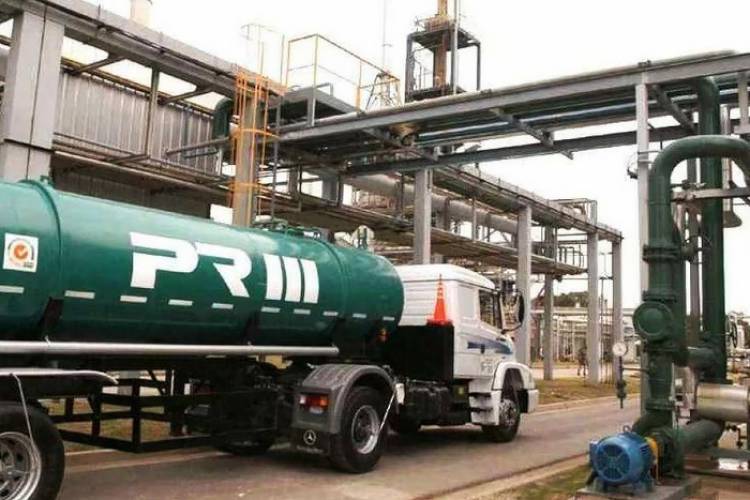 TENSIÓN POR LA CRISIS EN PETROQUÍMICA RÍO TERCERO: 300 DESPIDOS EN UN AÑO