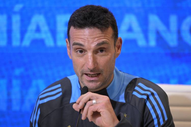 SCALONI: "HUBIESE PREFERIDO NO JUGAR LA FINALISSIMA ANTES DEL MUNDIAL"