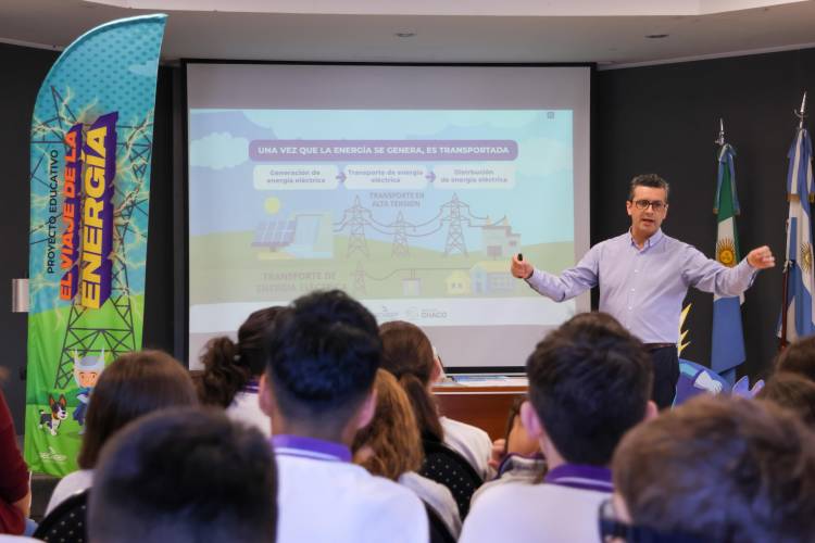 “EL VIAJE DE LA ENERGÍA”, LA PROPUESTA EDUCATIVA DE SECHEEP LLEGÓ A LA UNIVERSIDAD POPULAR*