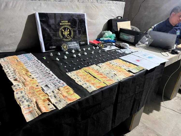SECUESTRARON ESTUPEFACIENTES Y MERCADERÍA VENCIDA EN LA CASA DE UN INTEGRANTE DE MOVIMIENTO SOCIAL