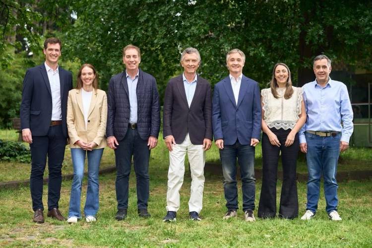 MACRI SE MUESTRA CON LOS CANDIDATOS DEL PRO Y REFUERZA SU LLAMADO A VOTAR LA ALIANZA CON MILEI