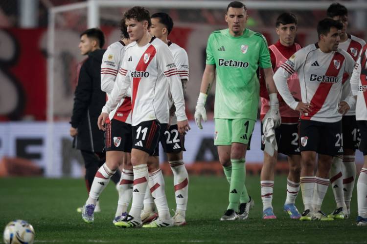 RIVER: LO VIEJO NO FUNCIONA, LO NUEVO TAMPOCO