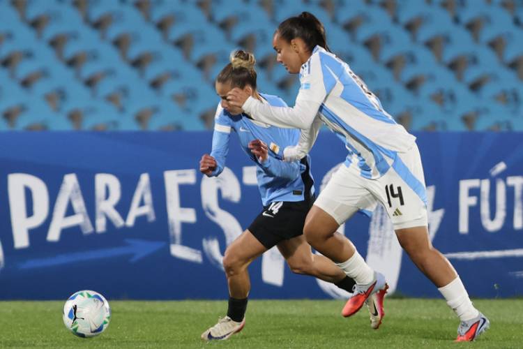 LIGA DE NACIONES: LA SELECCIÓN ARGENTINA FEMENINA SACÓ UN PUNTAZO