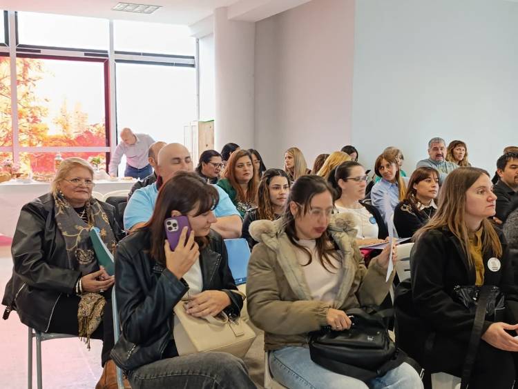 INSTITUTOS DE EDUCACIÓN SUPERIOR EXPUSIERON SOBRE LOS PROYECTOS DE MEJORA INSTITUCIONAL QUE TIENEN EN MARCHA