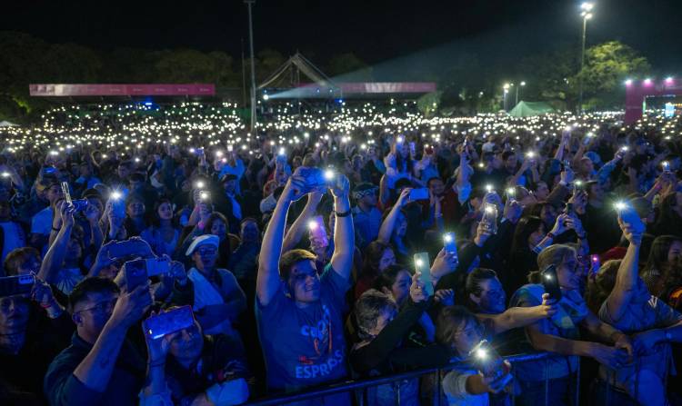 EL FESTIVAL QUE YA ES MARCA CHAQUEÑA: “CHACO VIBRA LLEGÓ PARA QUEDARSE” DIJO EL GOBERNADOR ZDERO
