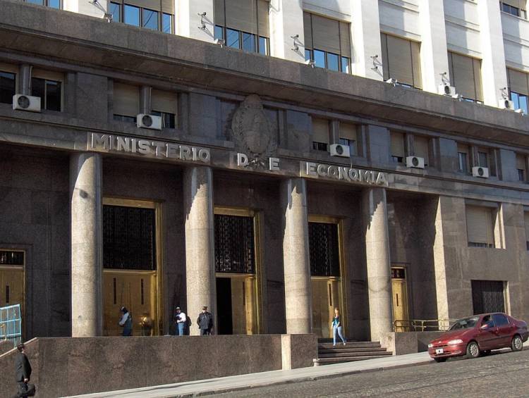CAPUTO BUSCA REFINANCIAR VENCIMIENTOS POR $14.5 BILLONES