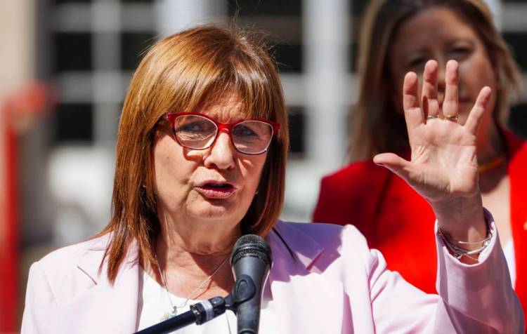 CARRERA CONTRARRELOJ: BULLRICH BUSCA ACUERDOS EN EL SENADO PARA APROBAR LA REFORMA LABORAL
