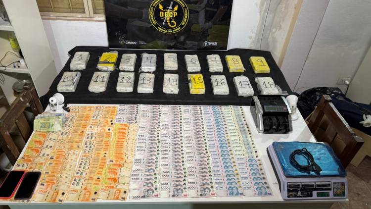 FUERTE GOLPE AL MICROTRÁFICO: CASI 20 KILOS DE COCAÍNA SECUESTRADAS, VEHÍCULOS Y DINERO