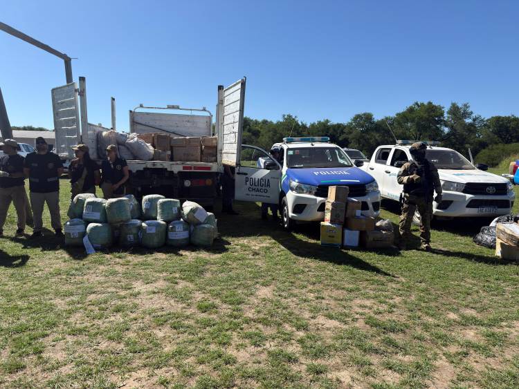 COLONIA BENITEZ: EL GOBIERNO PROVINCIAL DESTRUYÓ MÁS DE 3 TONELADAS DE MARIHUANA Y 80 KILOS DE COCAÍNA