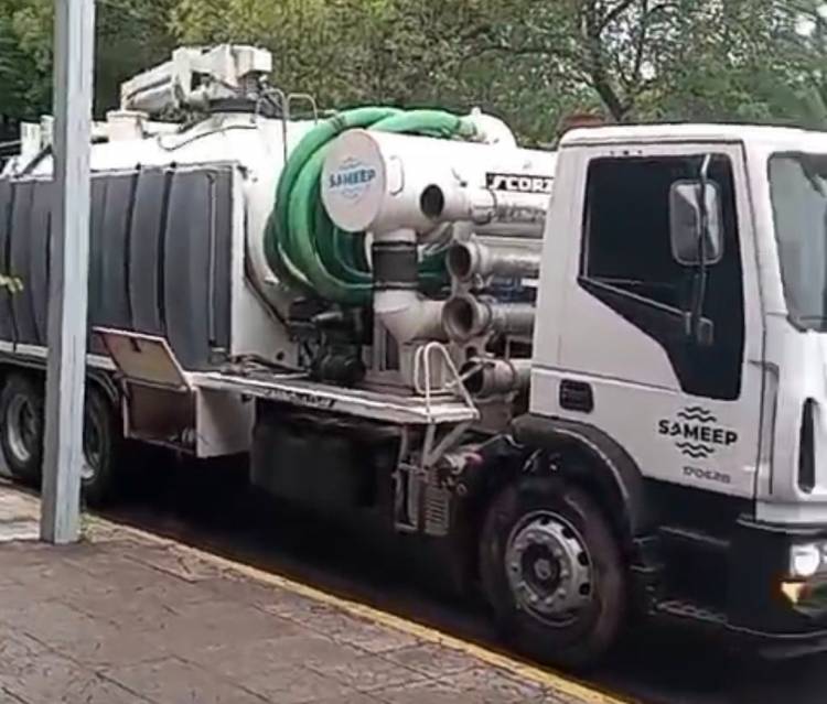 TRAS LAS LLUVIAS: OPERATIVOS DE SAMEEP PARA GARANTIZAR EL FUNCIONAMIENTO DEL SISTEMA CLOACAL