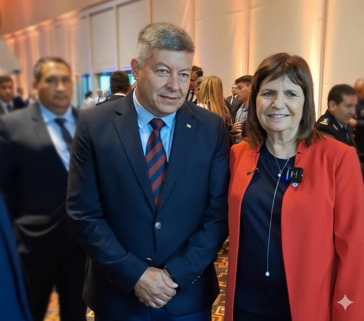PATRICIA BULLRICH RECONOCE EL TRABAJO DEL MINISTRO HUGO MATKOVICH Y LA POLÍTICA DE SEGURIDAD IMPULSADA POR EL GOBERNADOR ZDERO