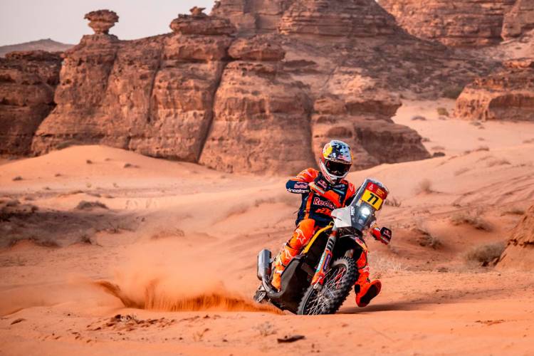DAKAR 2026: LUCIANO BENAVIDES VOLVIÓ A GANAR Y YA LIDERA LA GENERAL