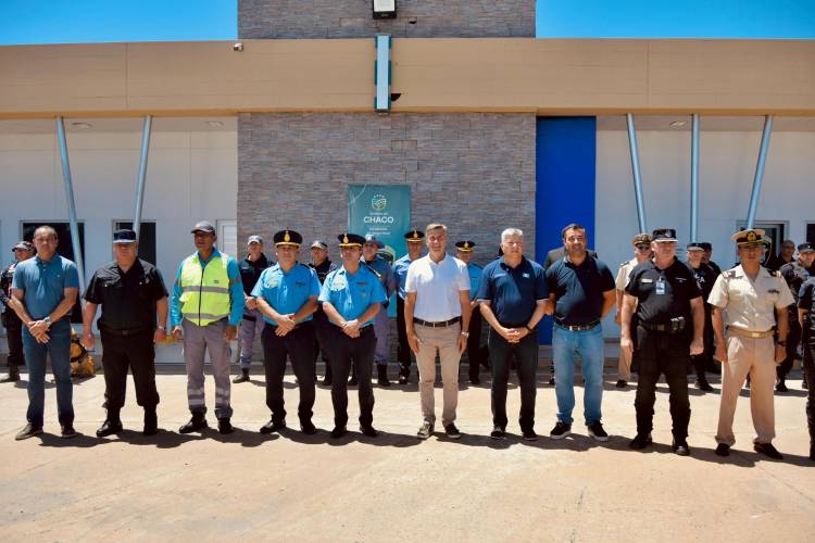 PUERTO EVA PERÓN: EL GOBERNADOR ZDERO LANZÓ EL OPERATIVO “FRONTERA HÚMEDA”