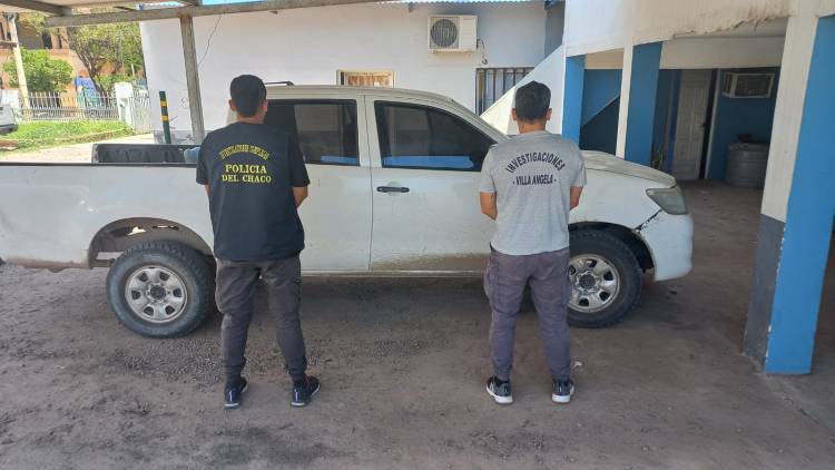 DURANTE UN OPERATIVO EN VILLA ÁNGELA SECUESTRAN UNA CAMIONETA ROBADA EN CÓRDOBA