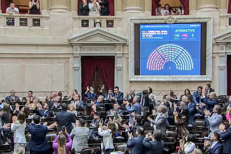 LA ÚLTIMA BATALLA DE LAS EXTRAORDINARIAS