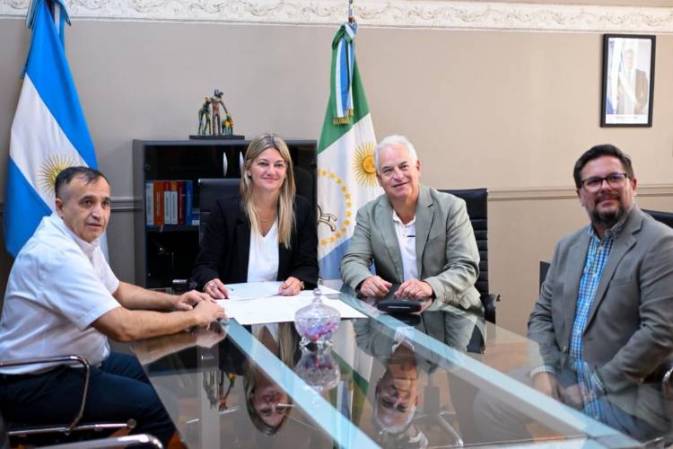 FIRMAN CONVENIO PARA INICIAR LA LICITACIÓN DE LA OBRA DEL CENTRO ODONTOLÓGICO SANTA APOLONIA