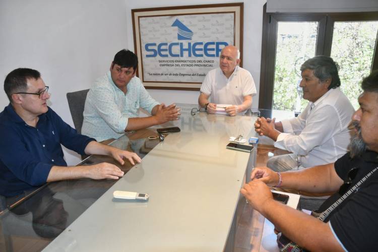 EL GOBIERNO PROVINCIAL DESMIENTE AL INTENDENTE DE COLONIA ABORIGEN Y RATIFICA QUE LAS OBRAS ELÉCTRICAS SIGUEN EN MARCHA