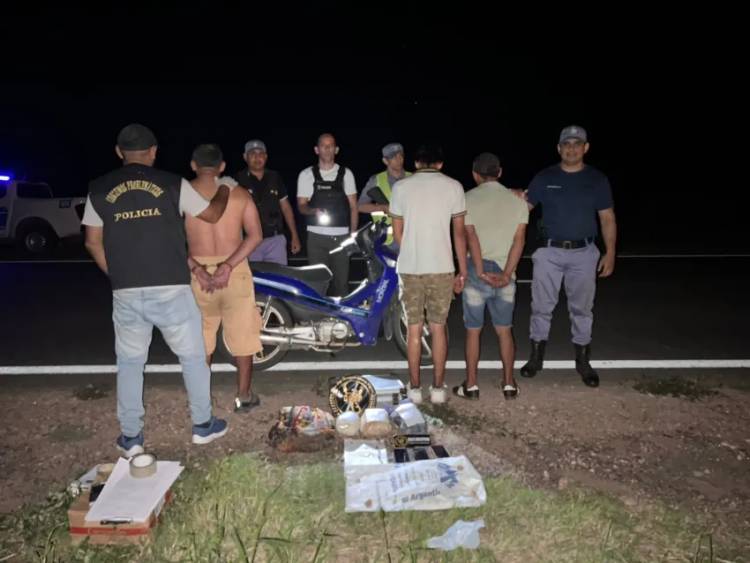 INCAUTAN CASI UN KILO Y MEDIO DE MARIHUANA EN UN OPERATIVO EN AVIA TERAI