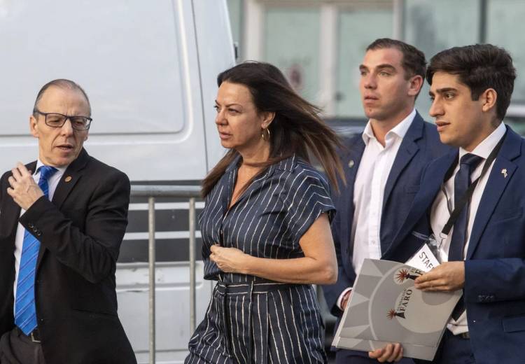 SANDRA PETTOVELLO DESPLAZÓ A SU JEFE DE GABINETE