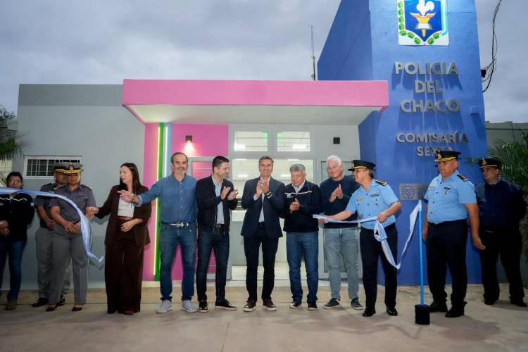 SÁENZ PEÑA: EL GOBERNADOR ZDERO INAUGURÓ LA NUEVA COMISARÍA SEXTA Y REMARCÓ EL AVANCE EN SEGURIDAD JUVENIL