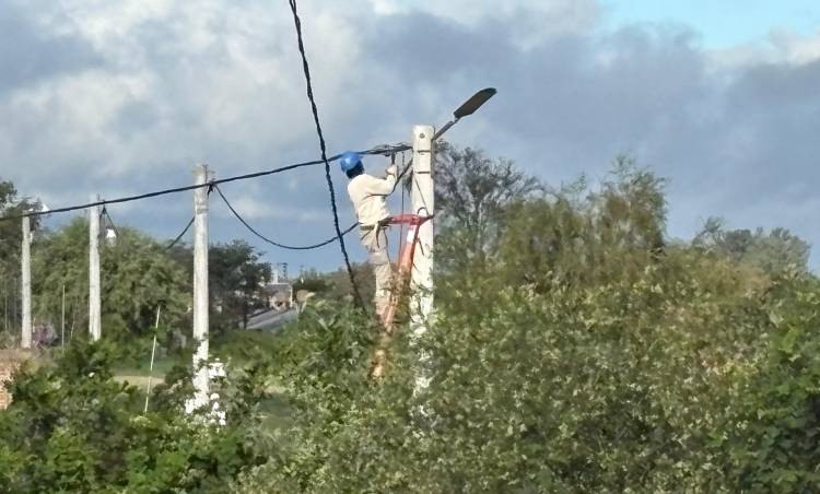 OPERATIVO ANTIFRAUDE: SECHEEP ELIMINÓ TENDIDOS CLANDESTINOS EN RESISTENCIA