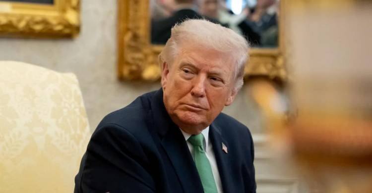 TRUMP AMENAZÓ CON IMPONER "FUERTES ARANCELES" AL REINO UNIDO POR EL IMPUESTO A LAS TECNOLÓGICAS
