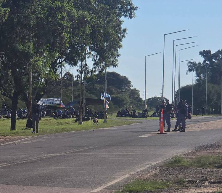 OPERATIVO EN PAMPA DEL INDIO: EL GOBIERNO GARANTIZA LA LIBRE CIRCULACIÓN Y RATIFICA QUE NO NEGOCIARÁ BAJO EXTORSIÓN