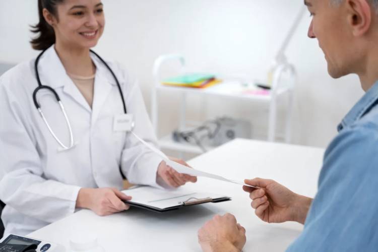 LAS PREPAGAS AUMENTAN 417?SDE QUE ASUMIÓ MILEI Y 742.000 PERSONAS PERDIERON LA COBERTURA MÉDICA
