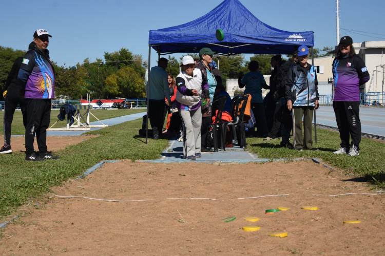 DEPORTE Y RECREACIÓN: GRAN CONCURRENCIA EN LA JORNADA DEL PROGRAMA “CHACO JUEGA” PARA ADULTOS MAYORES