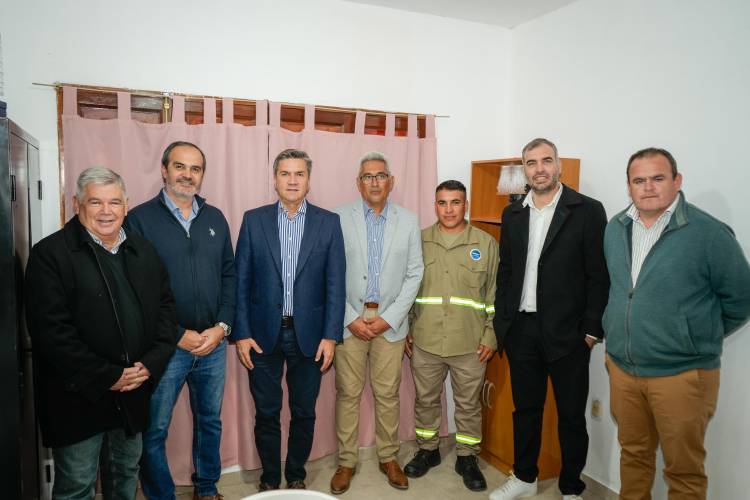 A 105 AÑOS DE SU FUNDACIÓN, LOS VECINOS DE NAPENAY YA CUENTAN CON AGUA POTABLE EN SUS HOGARES